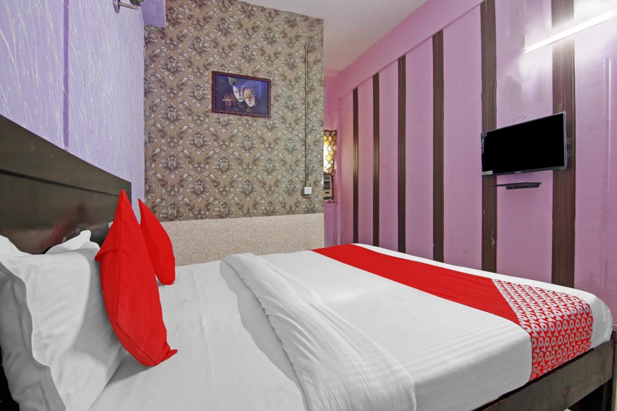 Hotel O Glorious Stayz Noida Ngoại thất bức ảnh