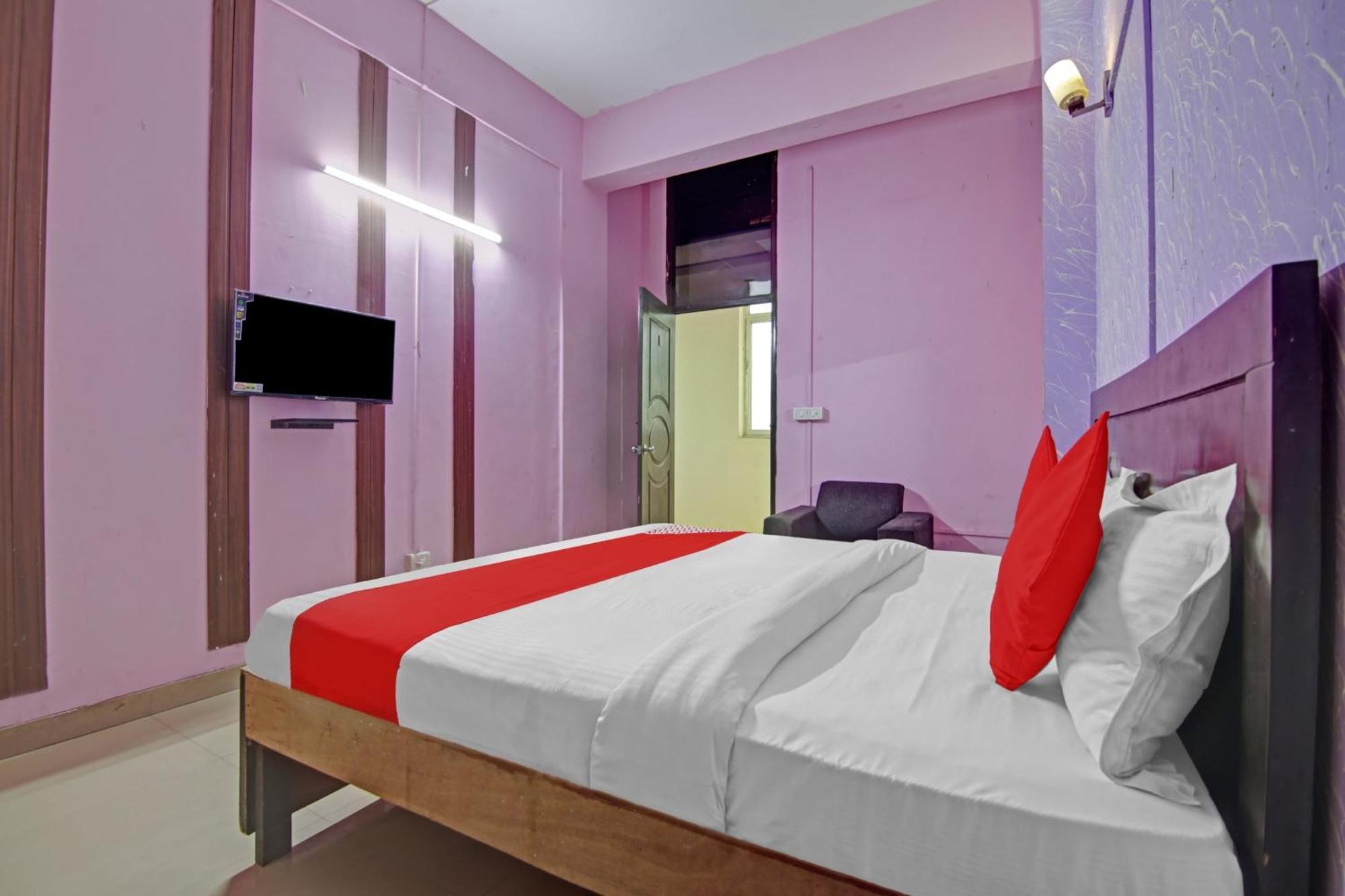 Hotel O Glorious Stayz Noida Ngoại thất bức ảnh