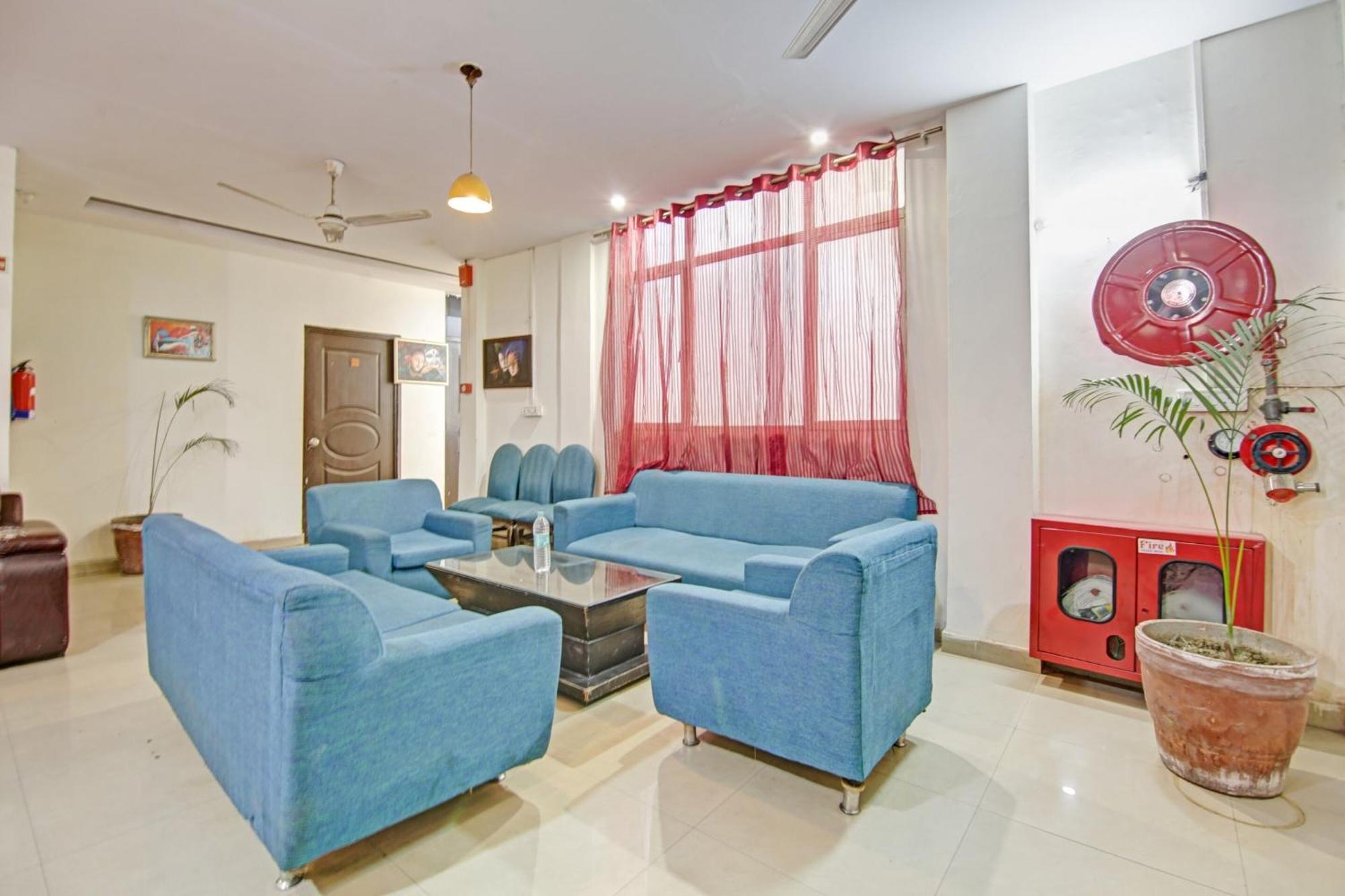 Hotel O Glorious Stayz Noida Ngoại thất bức ảnh